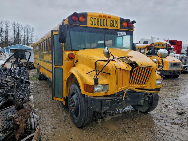 2001 International 3000 3000