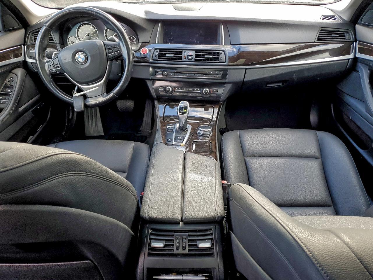 2016 BMW 528 i