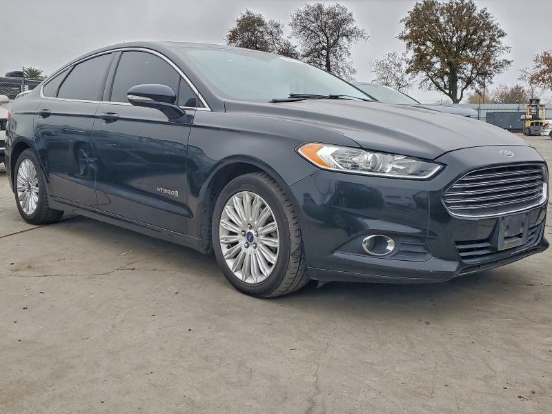 2015 Ford Fusion se Hybrid