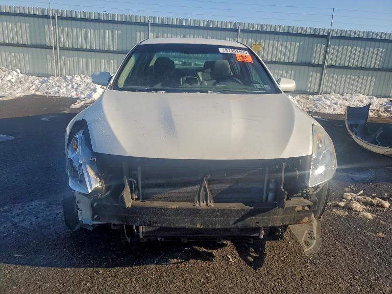 2011 Nissan Altima Base