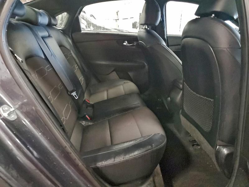 2024 KIA Forte gt Line