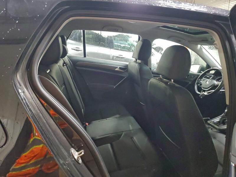 2018 Volkswagen Golf s