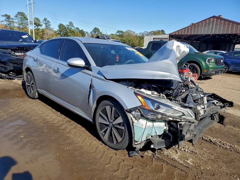 2020 Nissan Altima sl