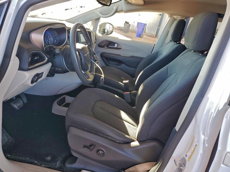 2017 Chrysler Pacifica lx