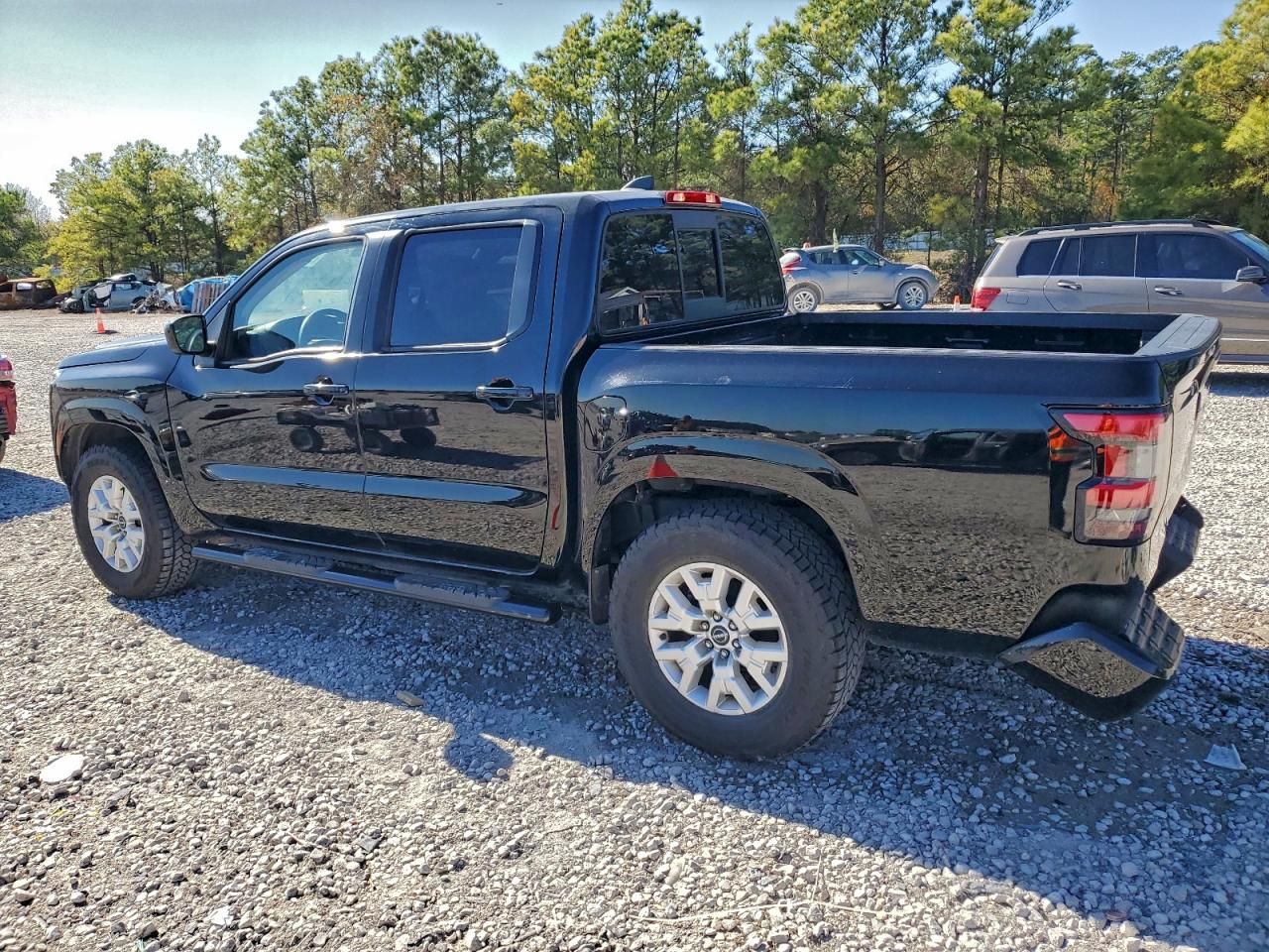 2022 Nissan Frontier s