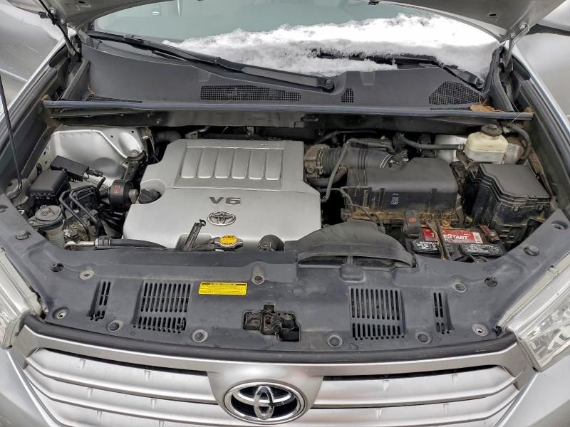 2011 Toyota Highlander Base