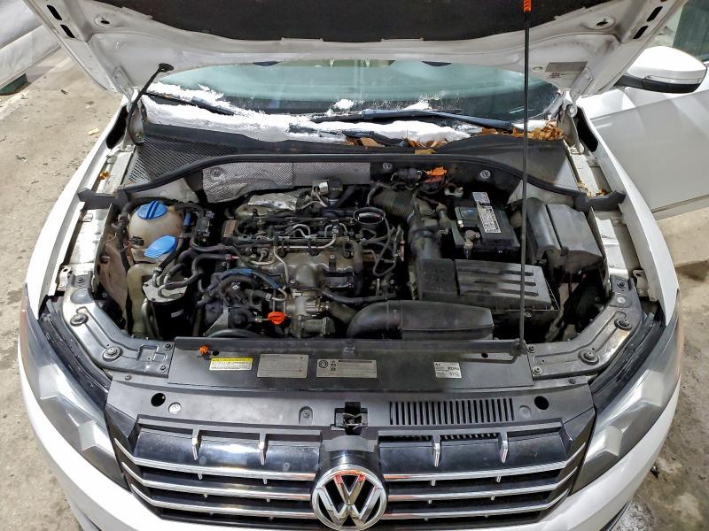 2013 Volkswagen Passat se