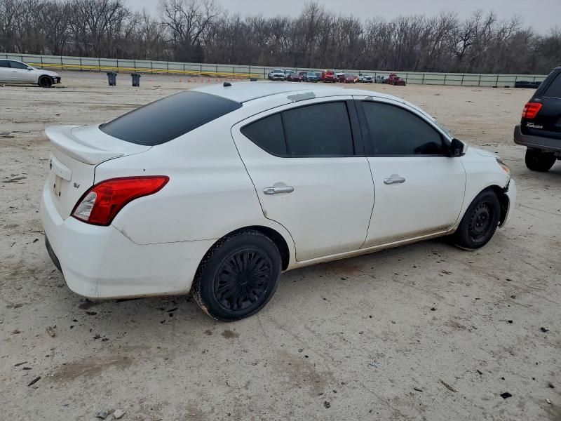 2018 Nissan Versa sv