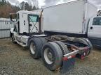 2005 Freigliner 2005 Freightliner Columbia 120 Semi Truck
