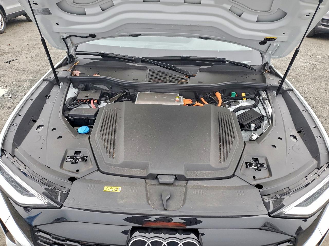 2024 Audi Q8 E-tron Premium Plus