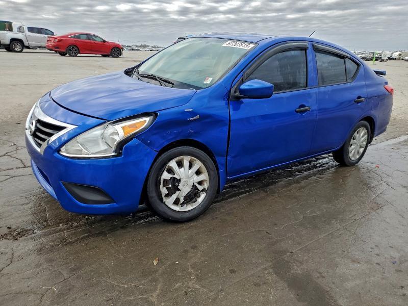 2017 Niss Versa s