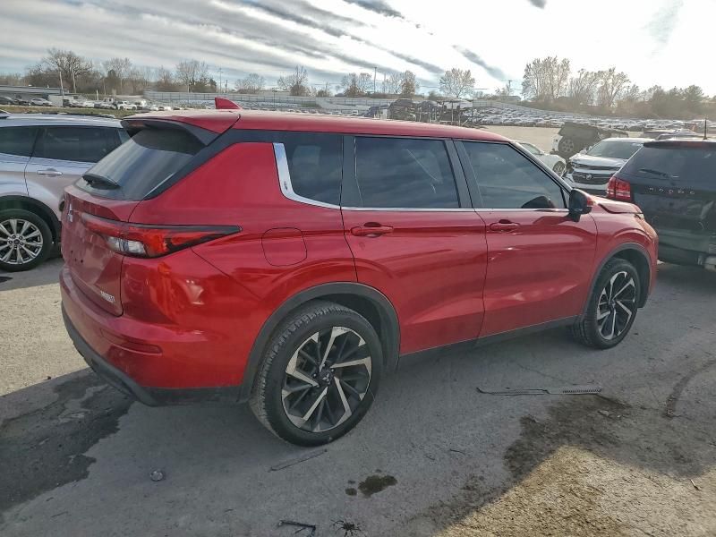 2022 Mitsubishi Outlander es