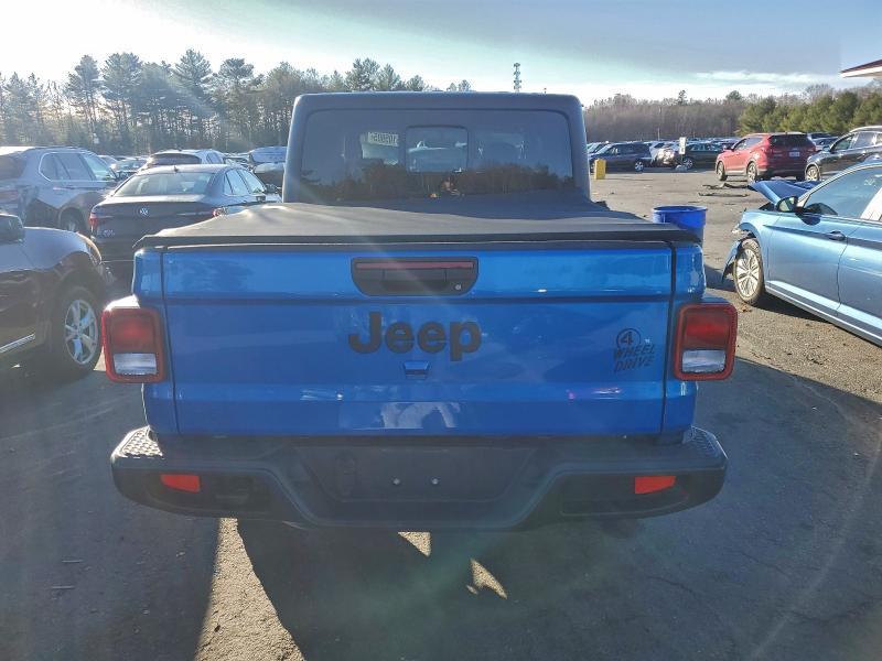 2022 Jeep Gladiator Sport