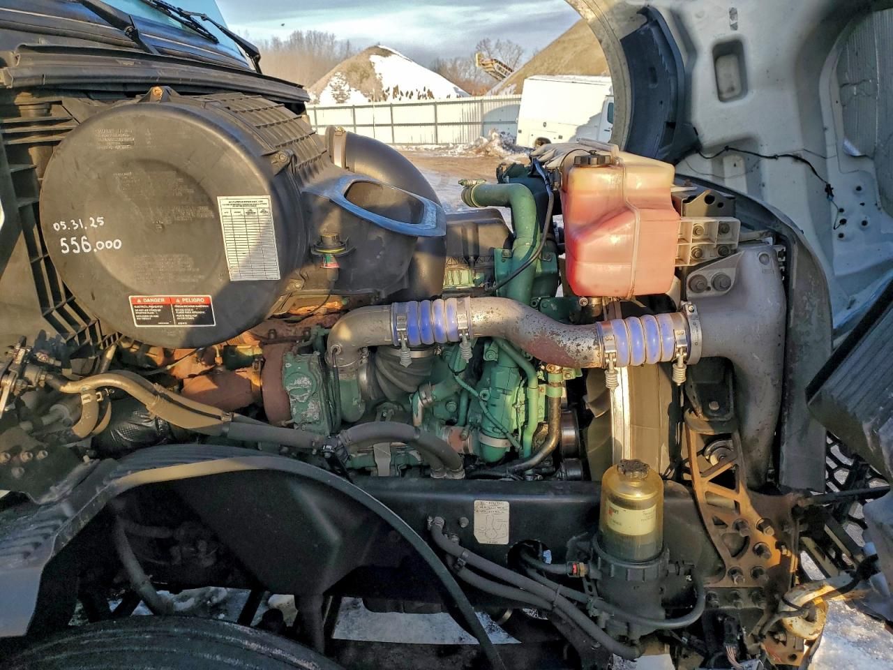 2019 Volvo VNL Semi Truck