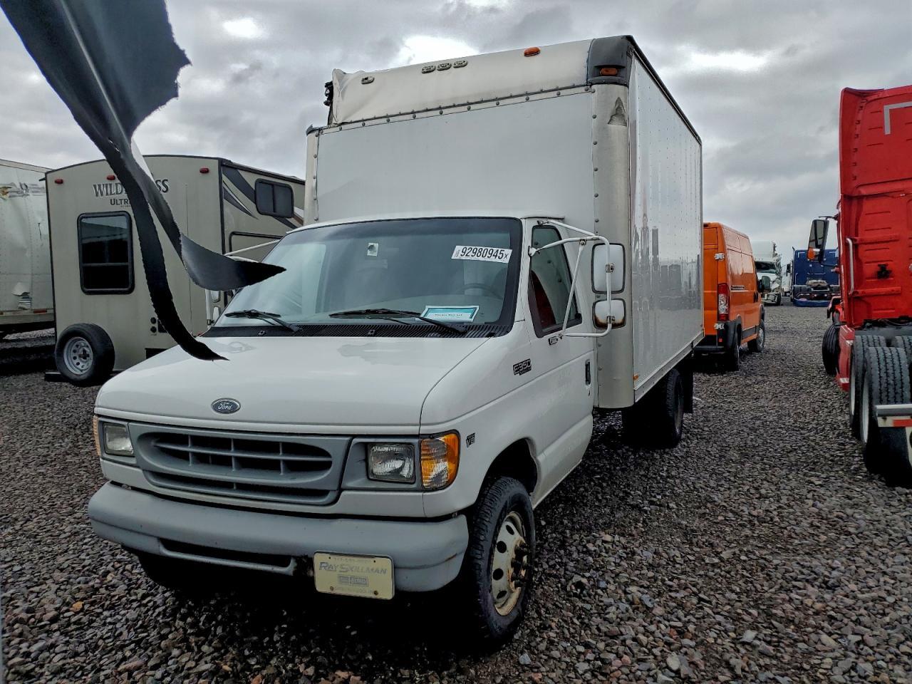 2000 Ford E350 BOX Truck