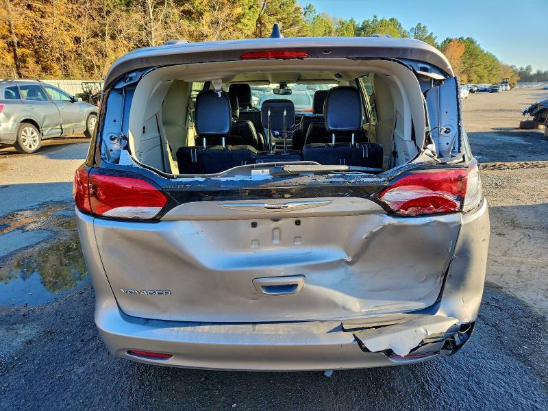 2021 Chrysler Voyager lxi