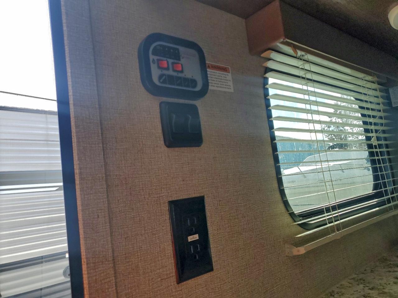 2017 Keystone Tone Hideout Camper