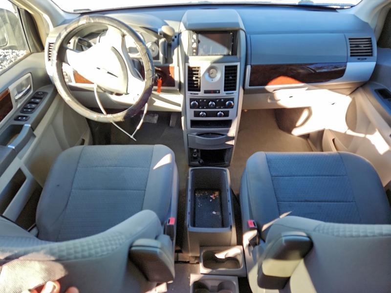 2010 Chrysler Town & Country Touring