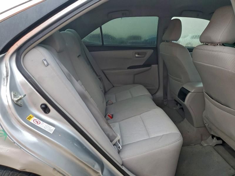 2015 Toyota Camry le