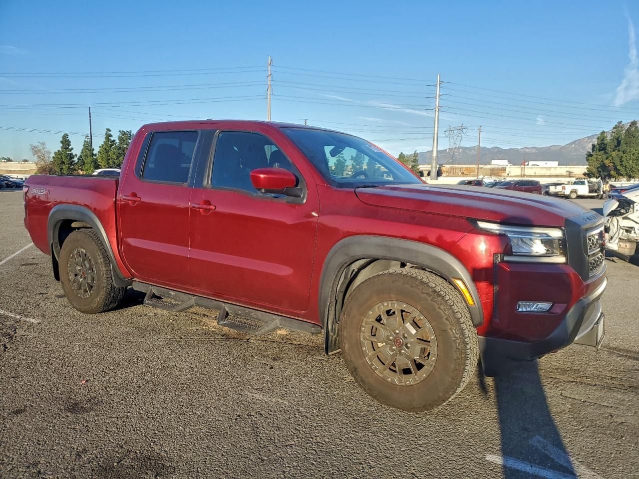 2023 Nissan Frontier s