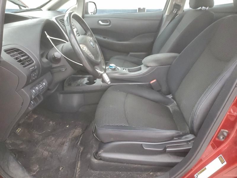 2015 Nissan Leaf s (red)