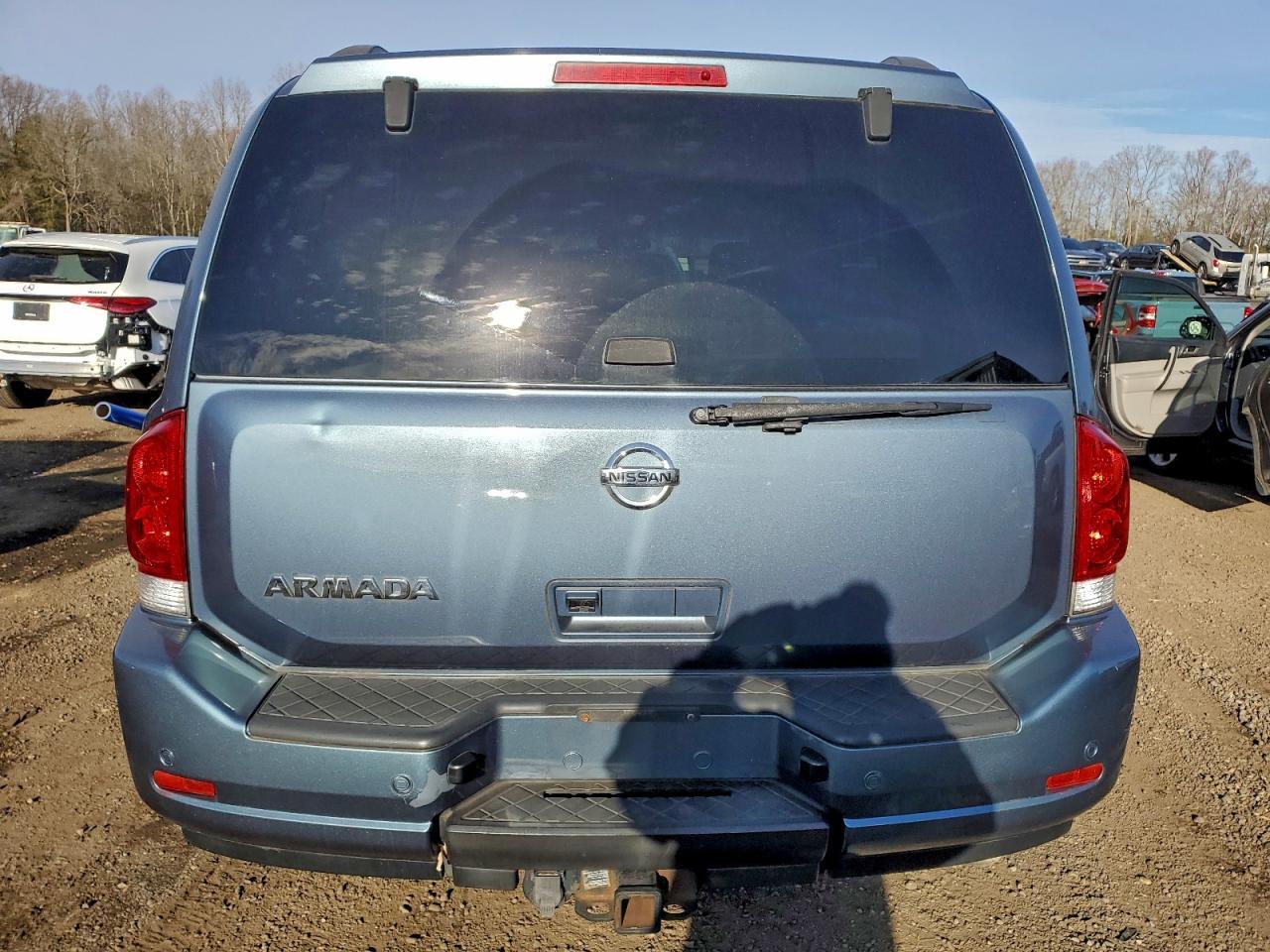 2012 Nissan Armada sv