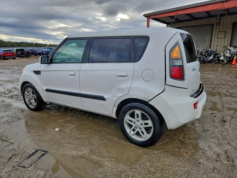 2010 KIA Soul +