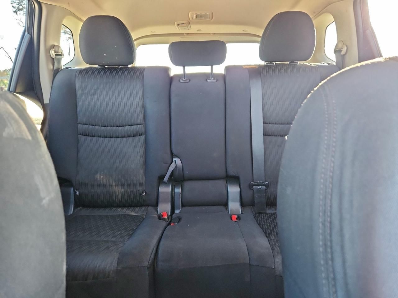 2017 Nissan Rogue sv