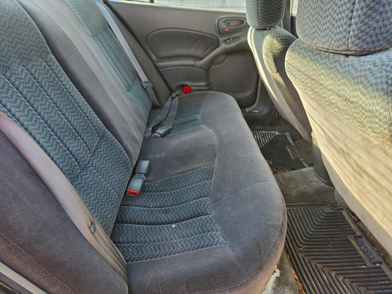 2002 Pontiac Grand am SE1