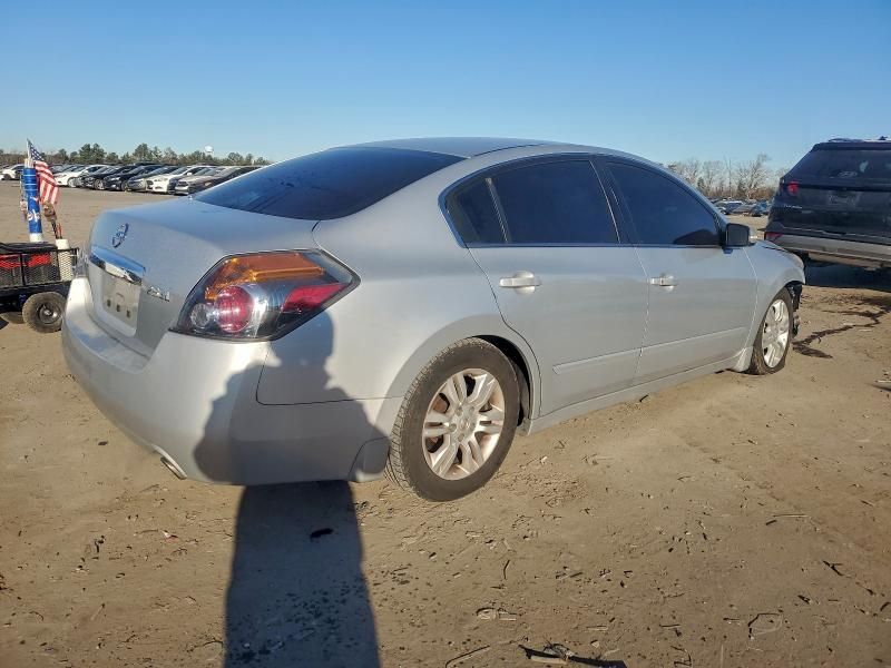 2010 Nissan Altima Base