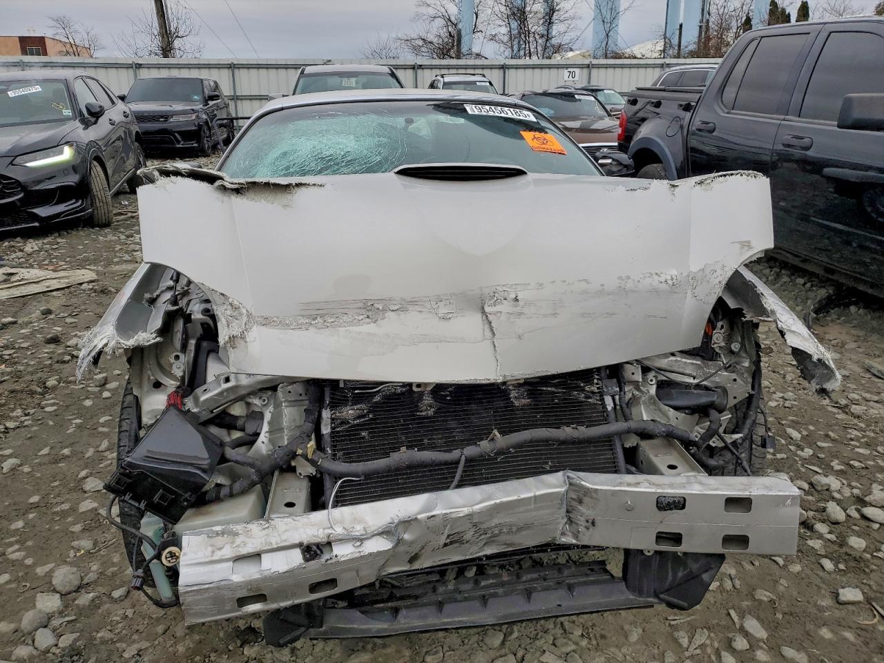 2005 Ford Thunderbird