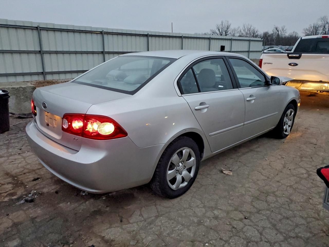 2008 KIA Optima lx