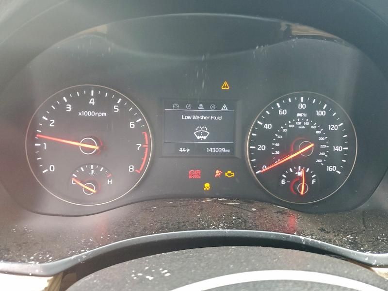 2017 KIA Cadenza Premium