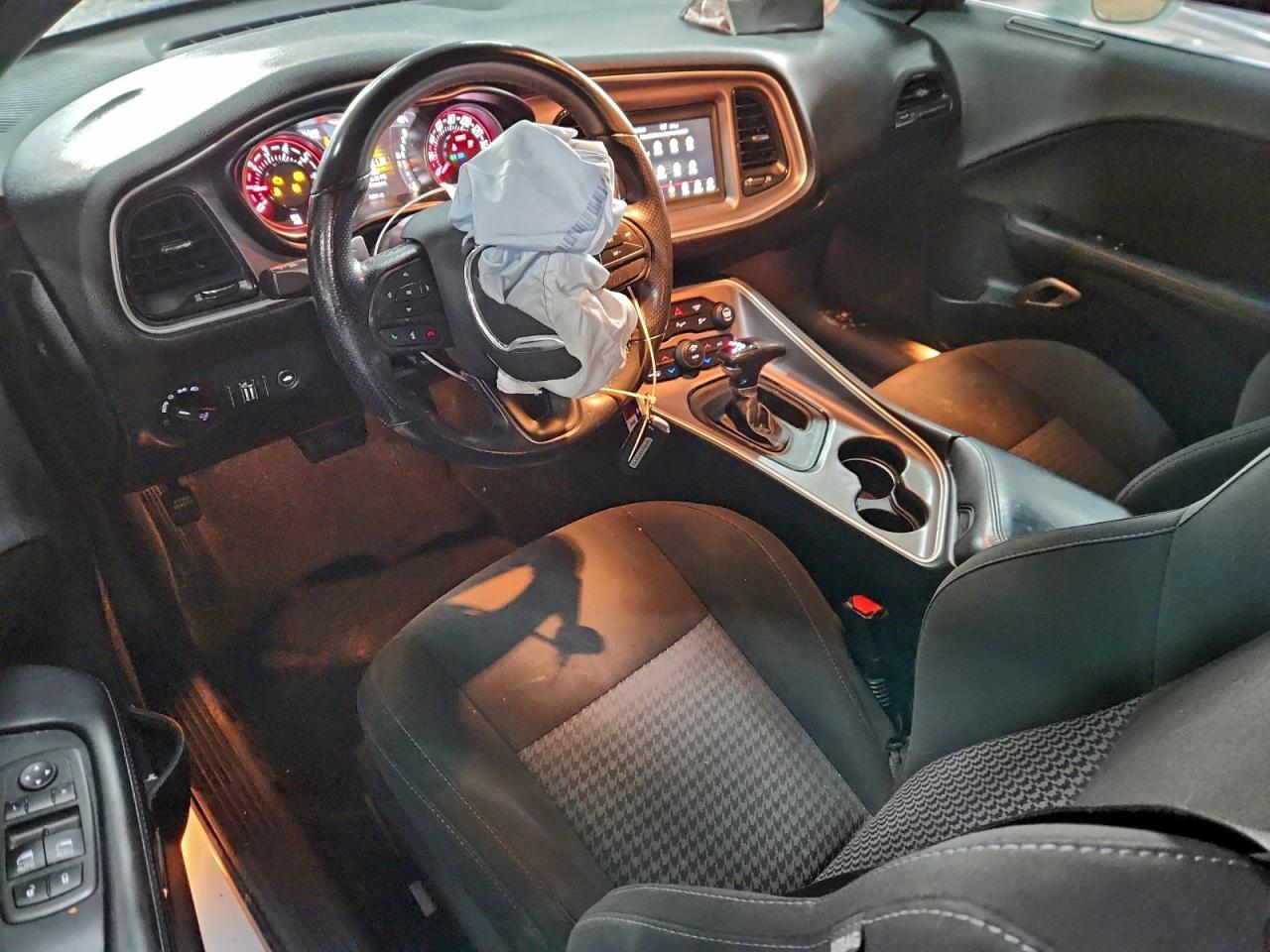 2022 Dodge Challenger gt