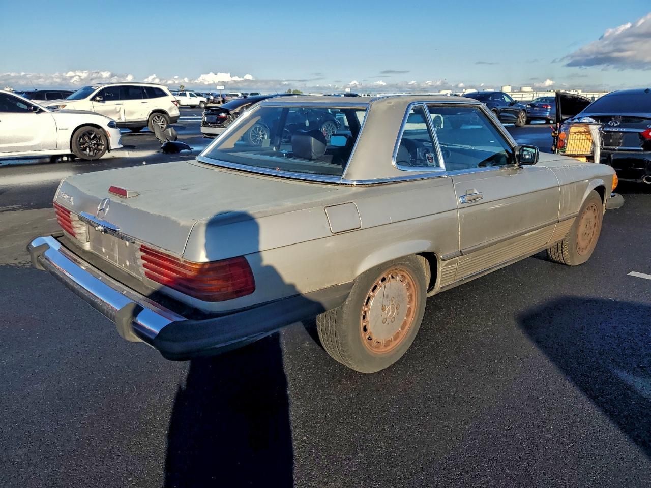 1988 Mercedes-Benz 560 sl