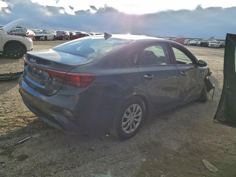 2023 KIA Forte lx