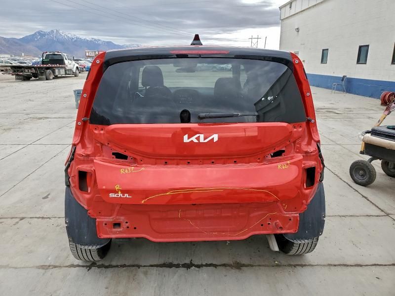 2023 KIA Soul lx