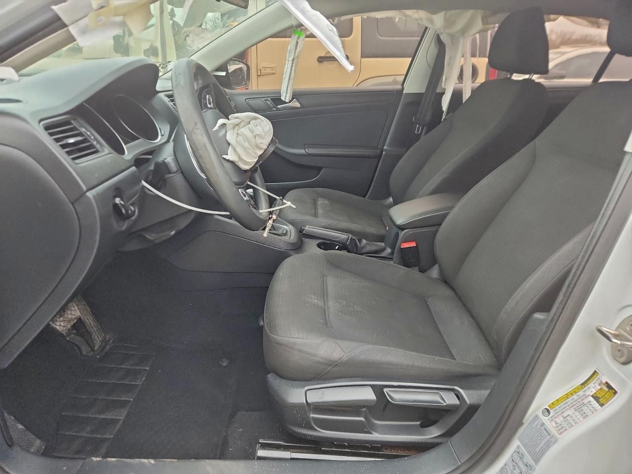 2015 Volkswagen Jetta Base