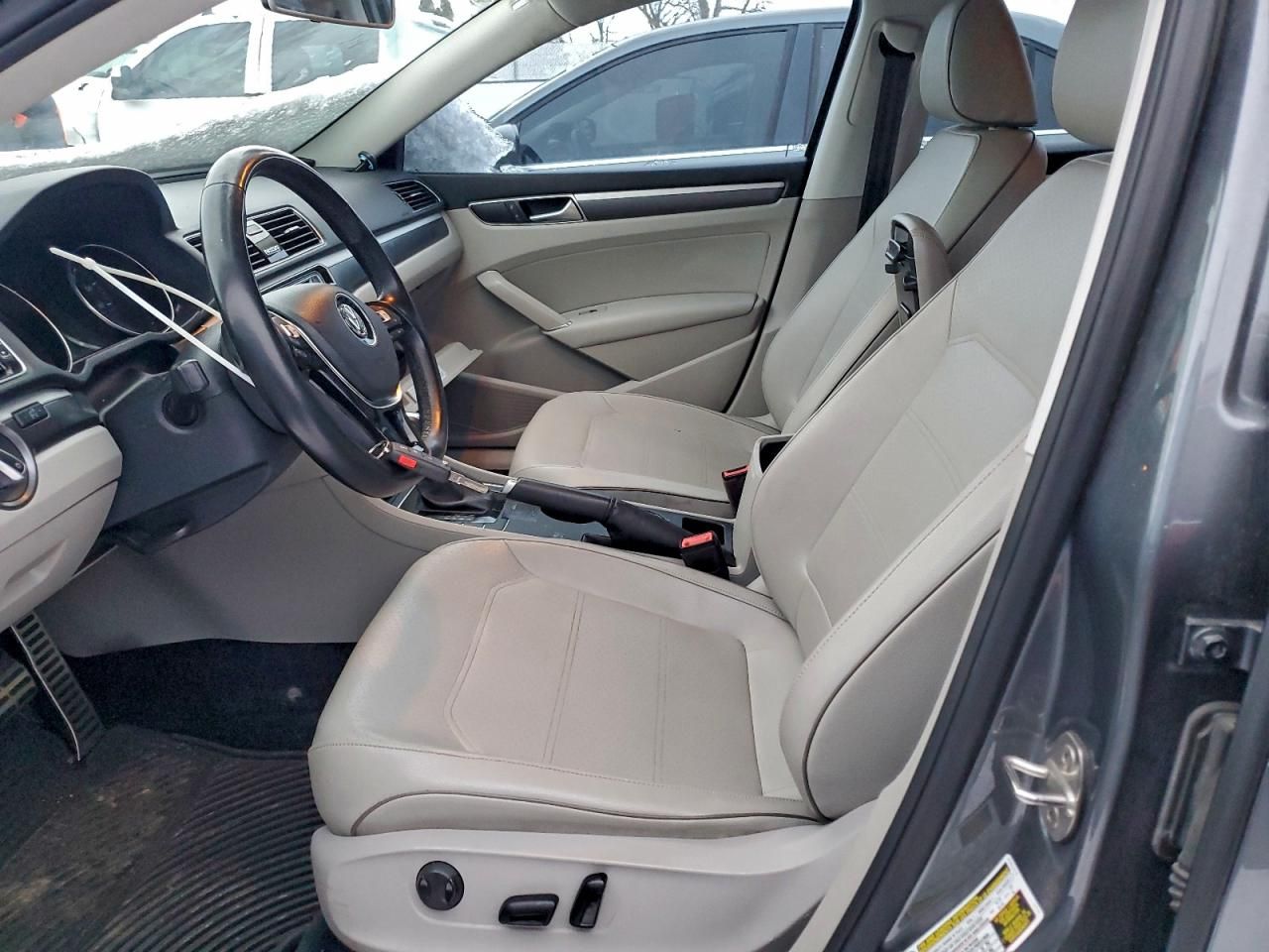 2018 Volkswagen Passat s