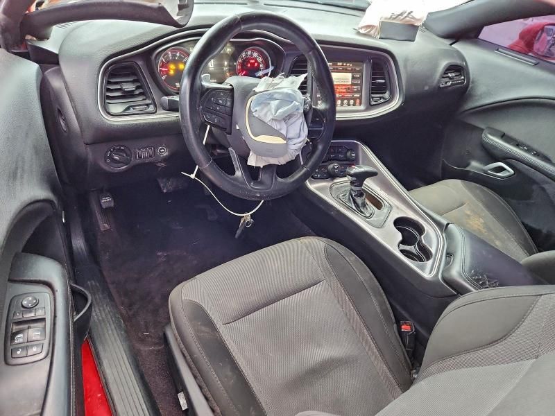 2016 Dodge Challenger sxt