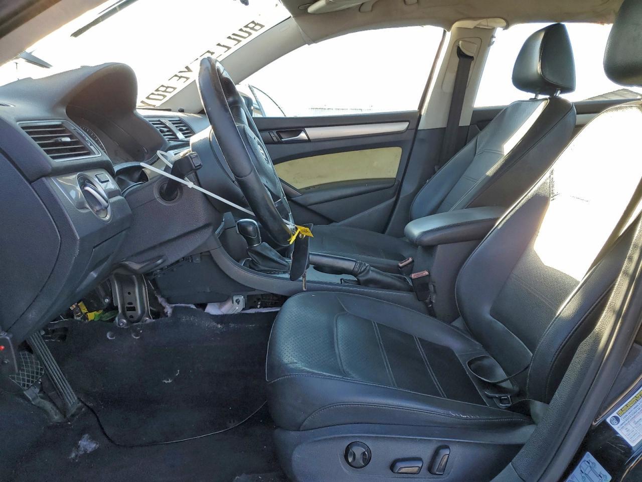 2014 Volkswagen Passat s