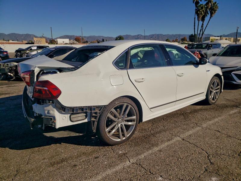 2017 Volkswagen Passat R-line