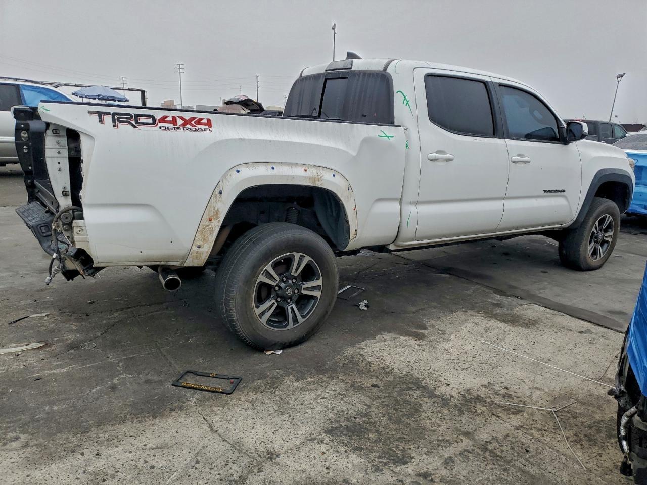 2017 Toyota Tacoma Double cab