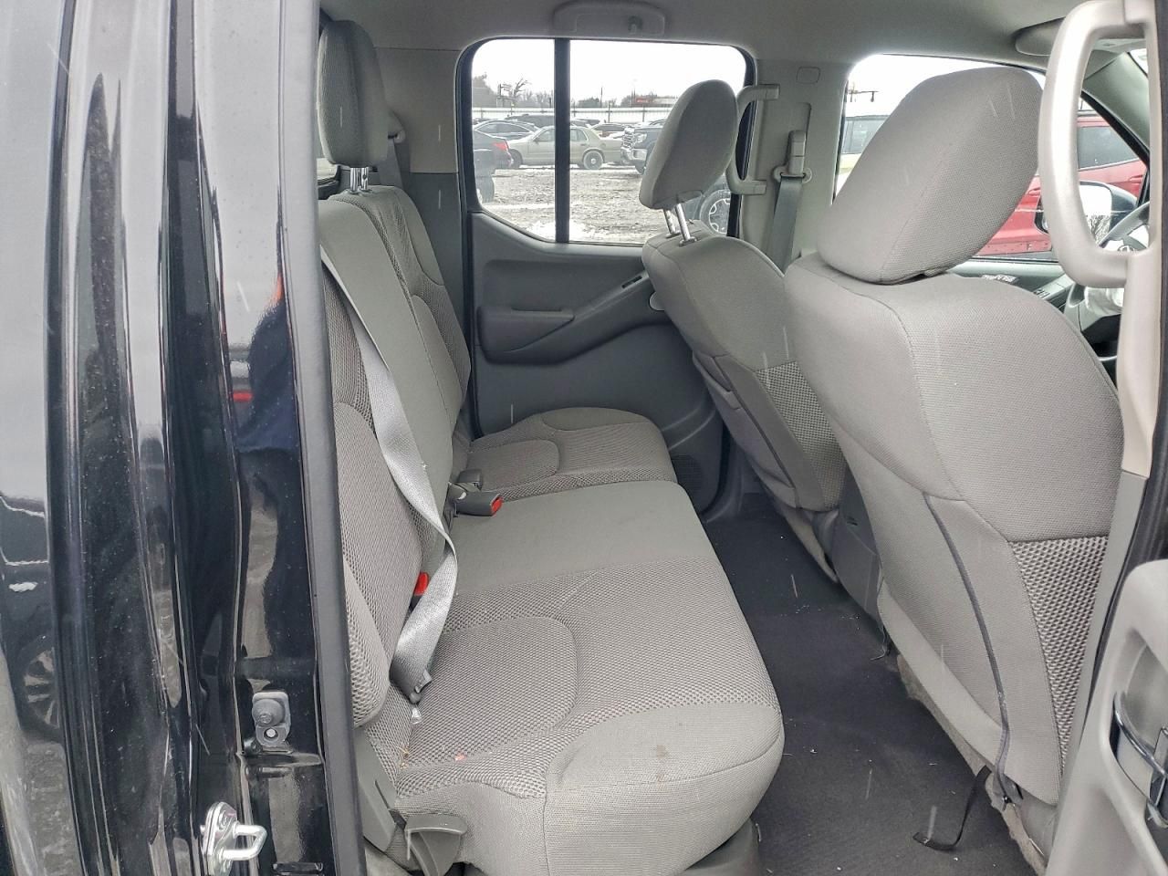 2021 Nissan Frontier s