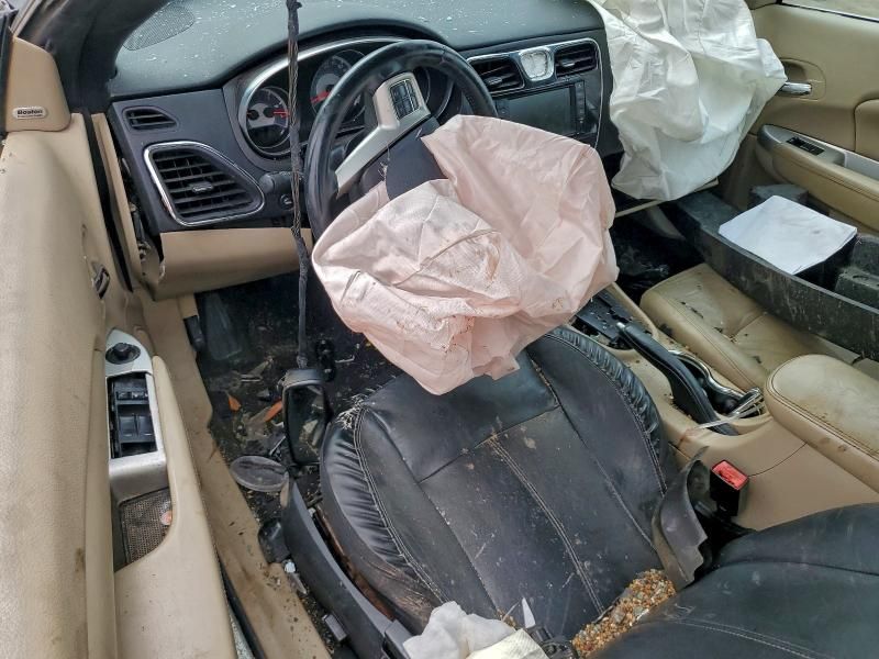 2014 Chrysler 200 Limited