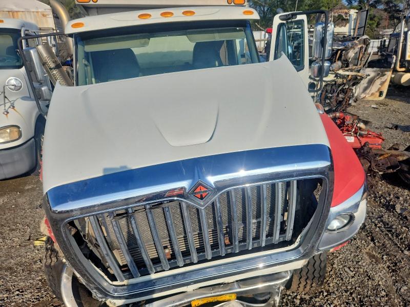 2018 International 7600 Dump Truck