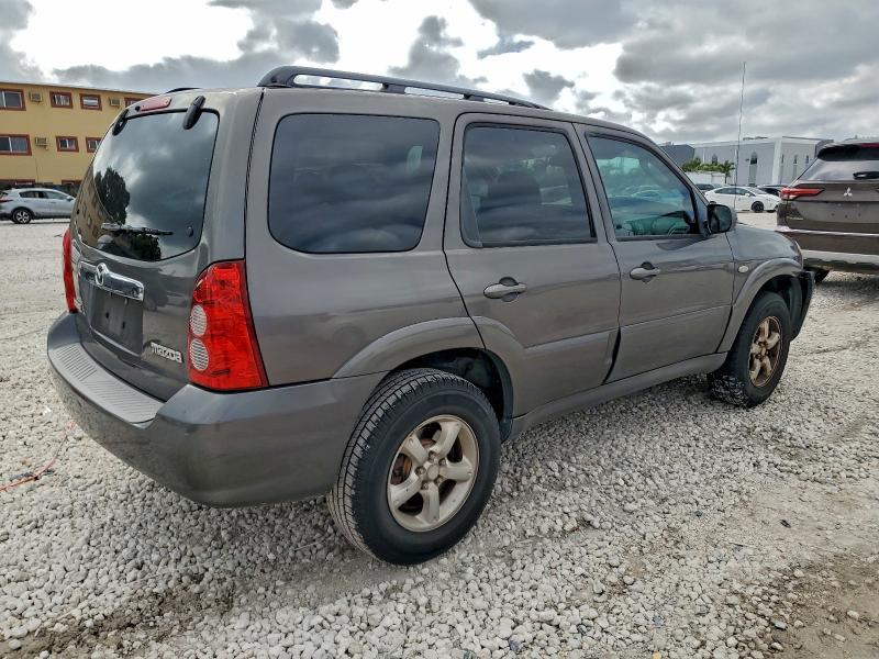 2005 Mazda Tribute s