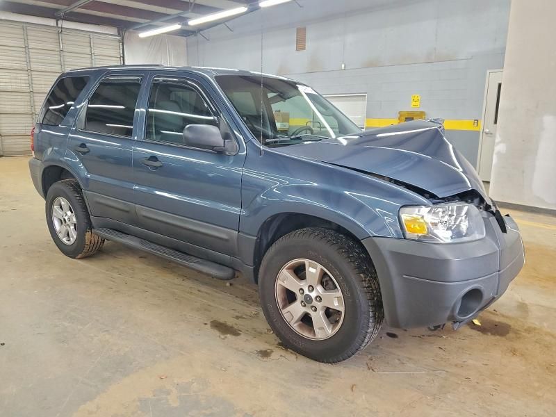2005 Ford Escape xlt