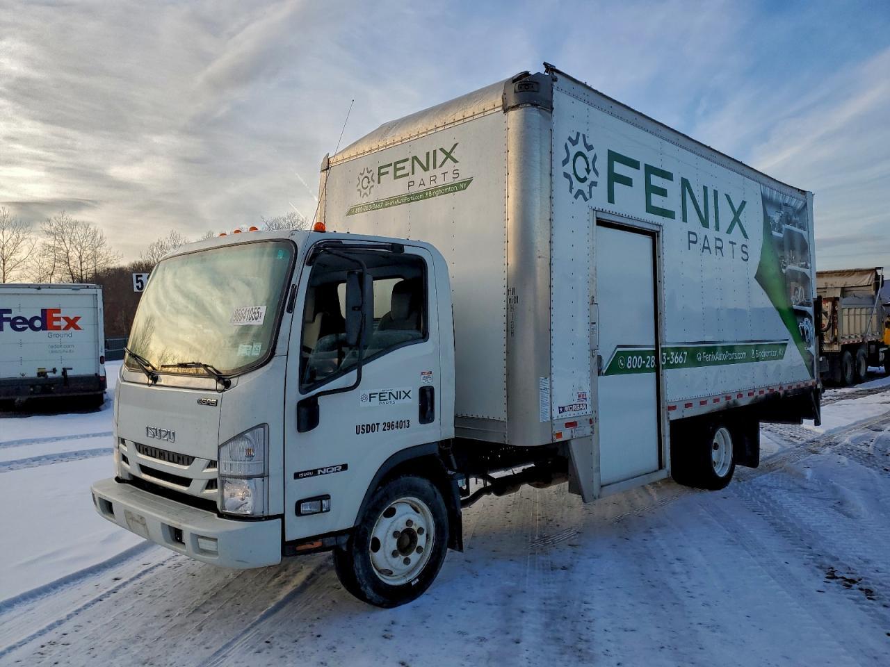 2022 Isuzu NQR BOX Truck