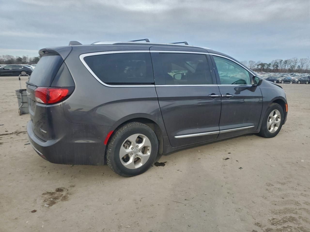 2019 Chrysler Pacifica Hybrid Touring l